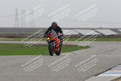 media/Nov-30-2025-TrackDaz (Sun) [[d8b22663df]]/B Group/Session 5 (Wheelie Bump)/